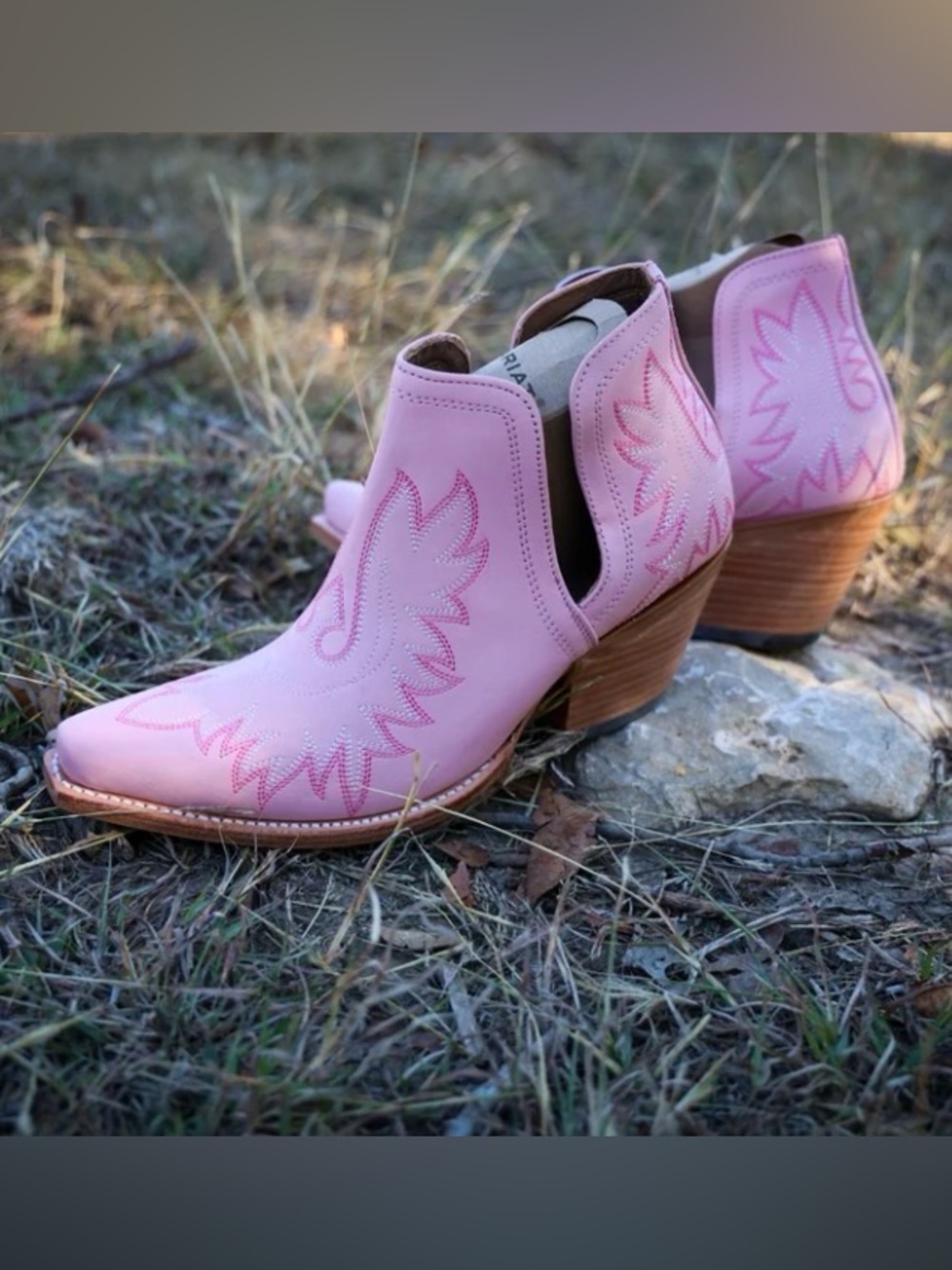 Ariat Dixon Powder Pink Women's Western Ankle Boots Size 7.5
